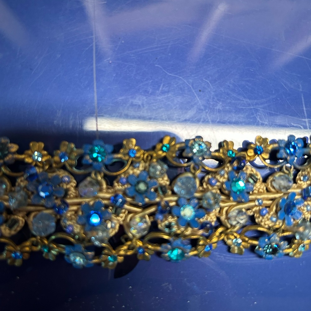 Michal Negrin Blue and Gold Floral Bracelet - Picture 9 of 13